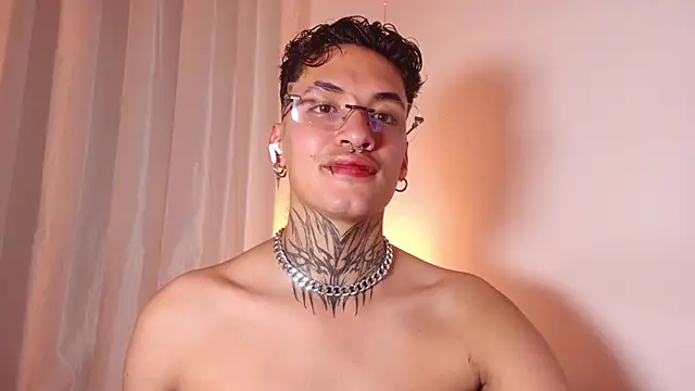 AlecBanne's cam snapshot