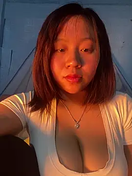 maianhcute live sex cam