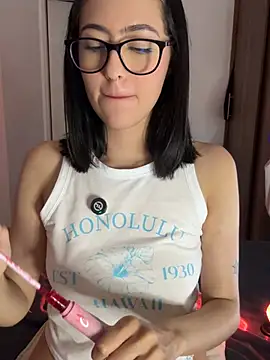 HinaSweet live sex cam