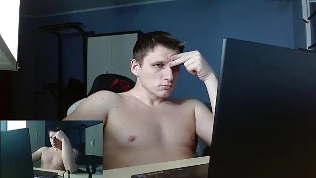 Poliglotjoe1 live sex cam