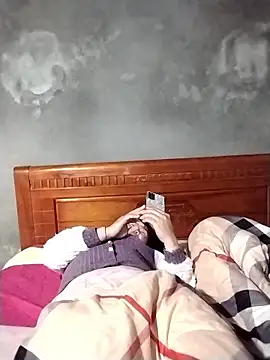 emini-xx's cam snapshot