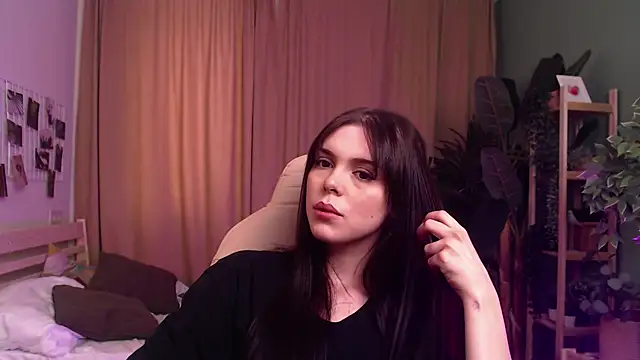 Pamela_Tiffin's cam snapshot