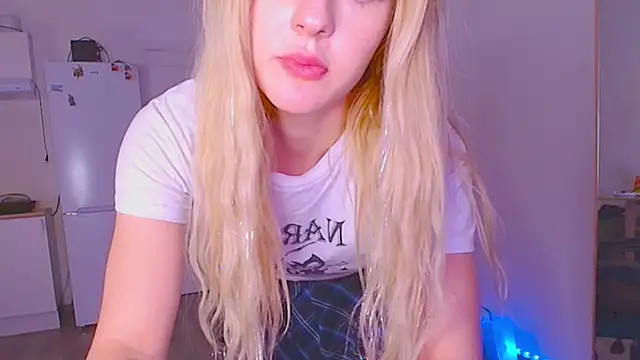 sailormoon666_'s cam snapshot