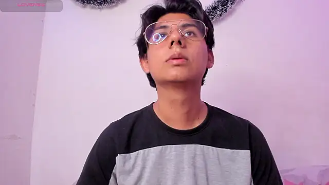 king_Eric30's cam snapshot