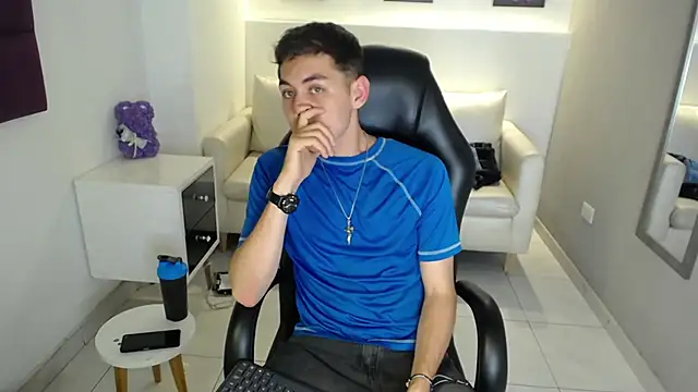 LoganFoster_ live sex cam