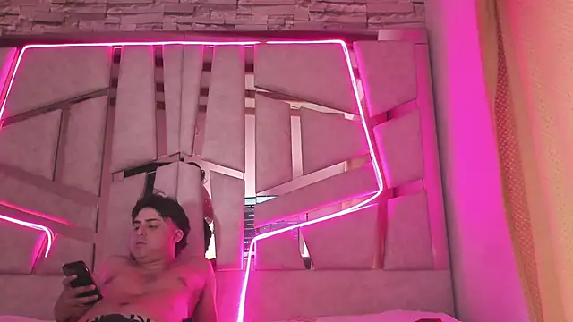 mia_and_austin live sex cam