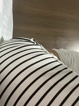 sabrina_v_'s cam snapshot