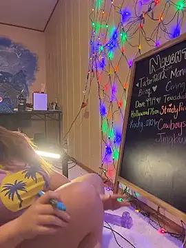 TheFishWife's cam snapshot