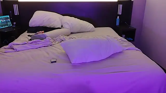 tialuna_x69's cam snapshot