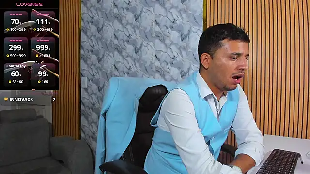 Hideintheoffice live sex cam