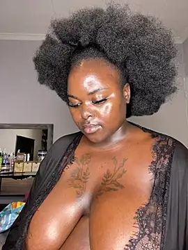 Honeycoco0211 live sex cam