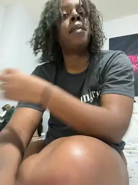 IntrovertedUnicorn live sex cam