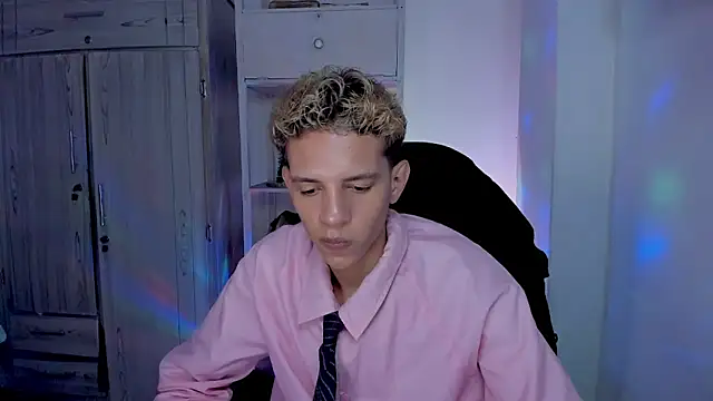 tylernova's cam snapshot