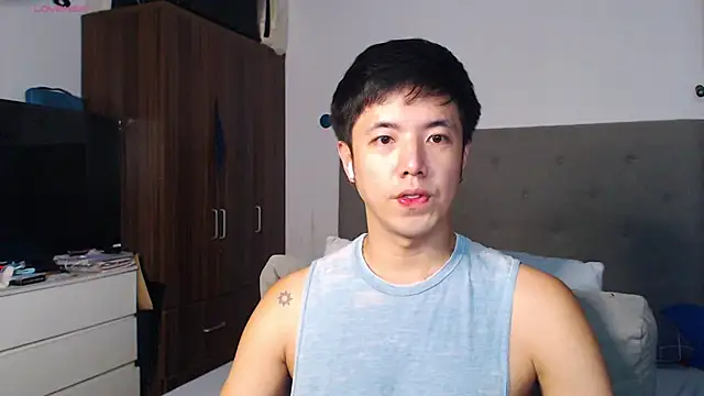 Addictiveboi live sex cam