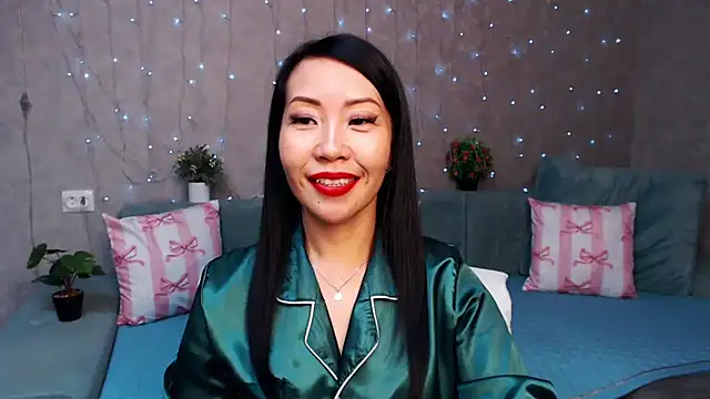 LiaPak's cam snapshot