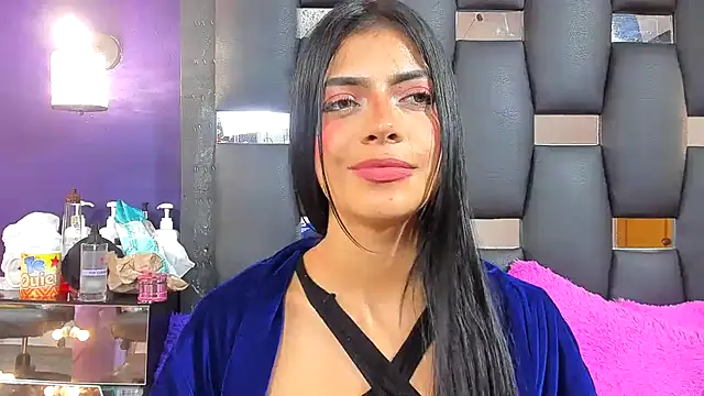 EMYCLARK01's cam snapshot