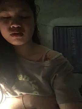 Minhkhue121's cam snapshot