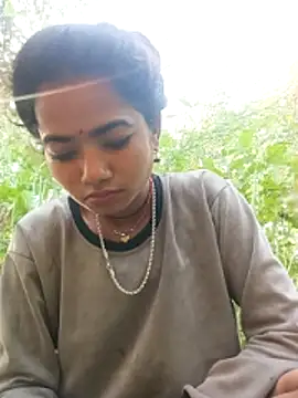 Jooli_sakya's cam snapshot