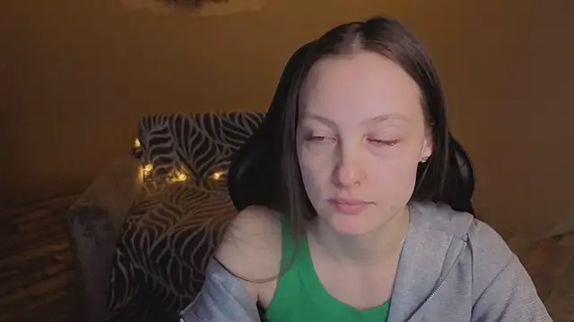 RoxyRay_'s cam snapshot