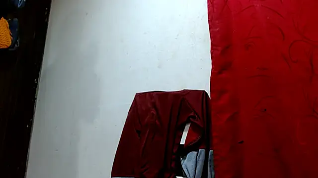 Calientes96's cam snapshot