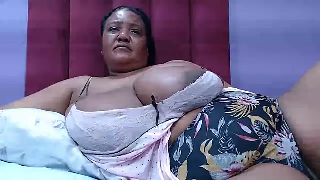 GiantTittts's cam snapshot