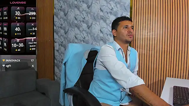 Hideintheoffice's cam snapshot