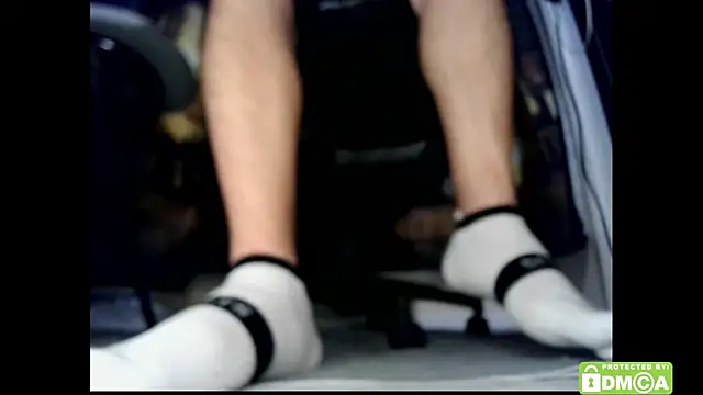 justshutupandwatch's cam snapshot