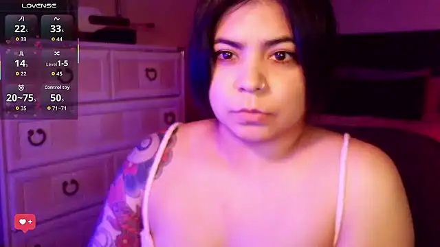 kimmiakiss22's cam snapshot