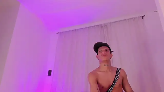 kings_of_heavens_'s cam snapshot