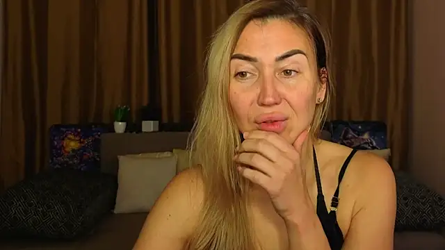 Kiss_julli88I's cam snapshot