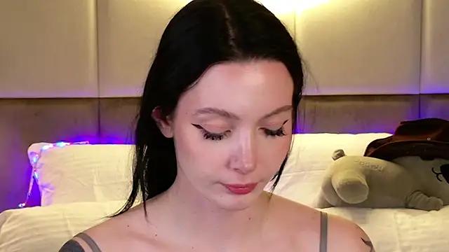 Goldy_Stark's cam snapshot