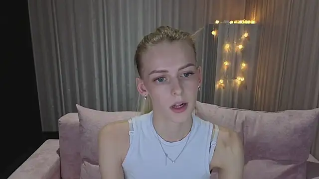 kittie_like18 live sex cam