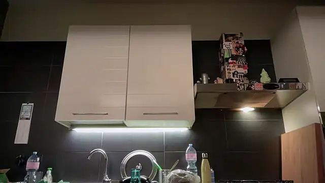 theitalianbear live sex cam