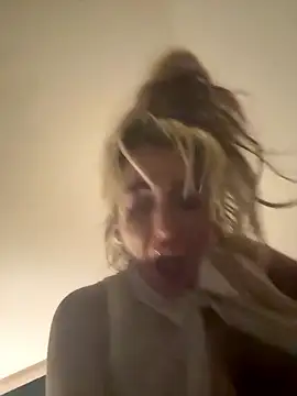 Carmel_Louise's cam snapshot