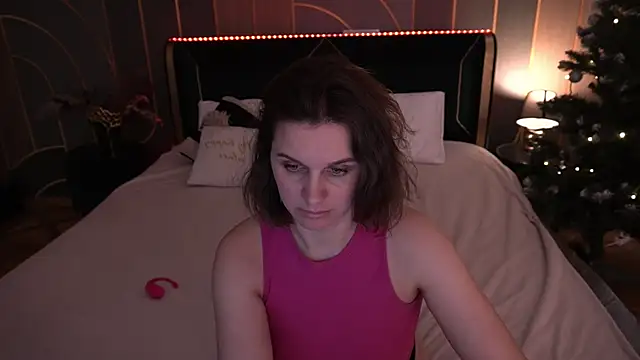 SofiSoft live sex cam