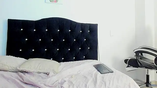 chris_evans27's cam snapshot