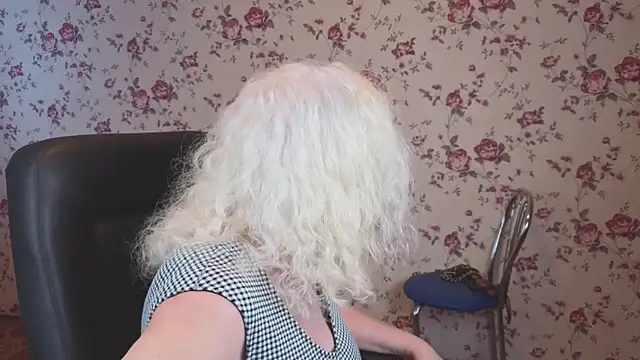 Maya_Mayflower live sex cam