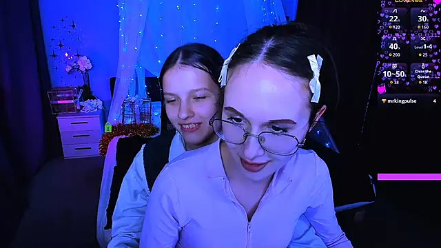 mona_cloud's cam snapshot