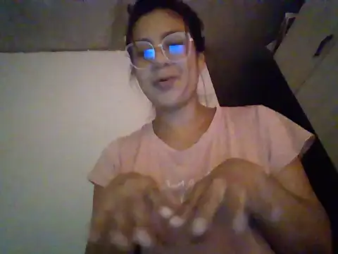 -SweetlinaX-'s cam snapshot