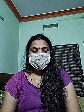 bhavyasri_55's cam snapshot