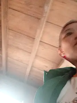 dakota-kis's cam snapshot