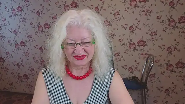 Maya_Mayflower's cam snapshot