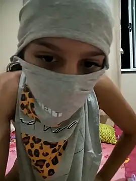 Fannyfoxfi's cam snapshot