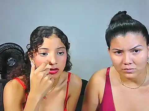 Helena-Paola's cam snapshot