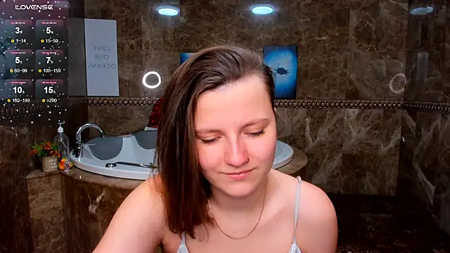 MelindaTin's cam snapshot