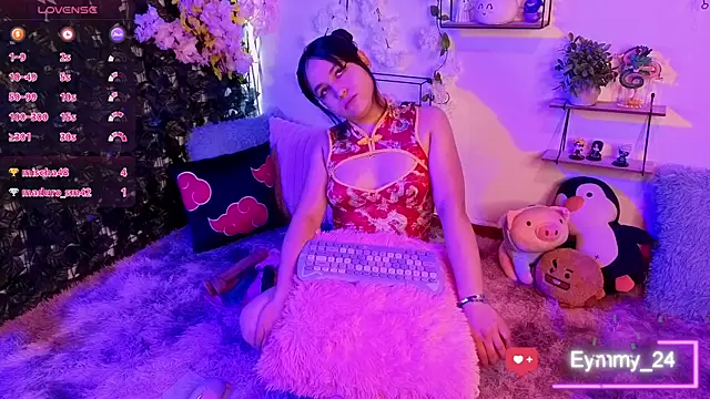 Eymmy_24's cam snapshot