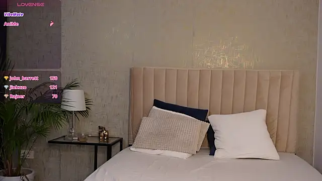 Jennifer_Hills's cam snapshot