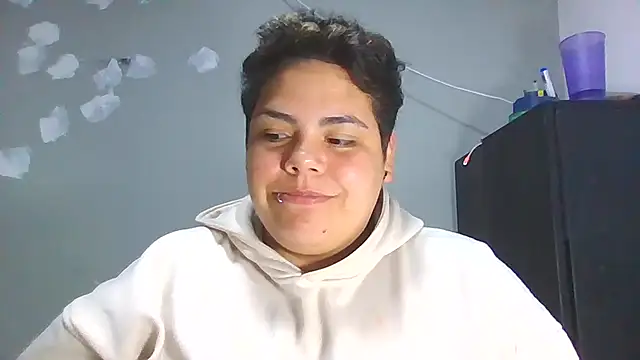 Hailey_Curvy live sex cam