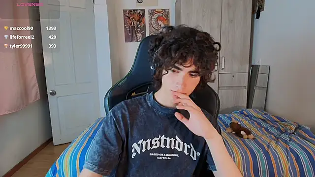 Nude_Boy18 live sex cam