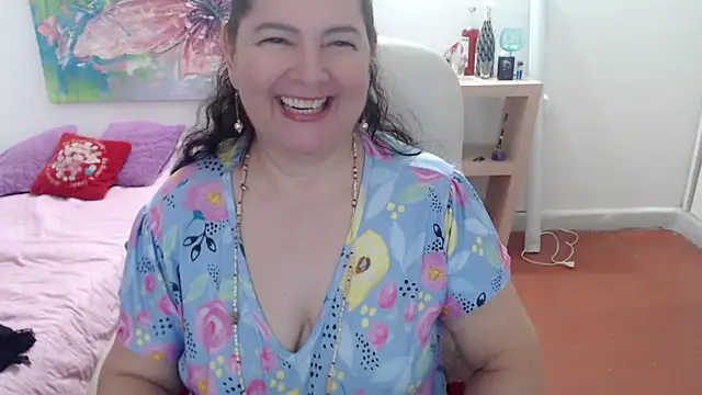 leonela_69's cam snapshot